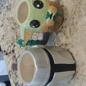 MANDELORIAN & BABY YODA